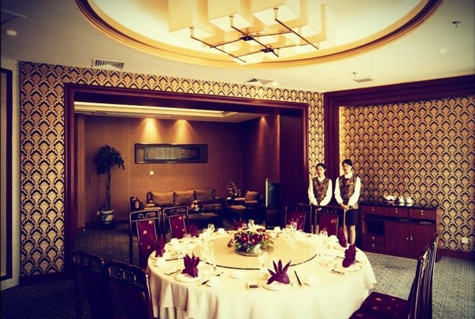 Yiwu Yi He Hotel Buitenkant foto